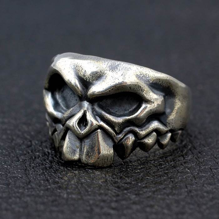 Buck Teeth Skull Ring - VVV Jewelry